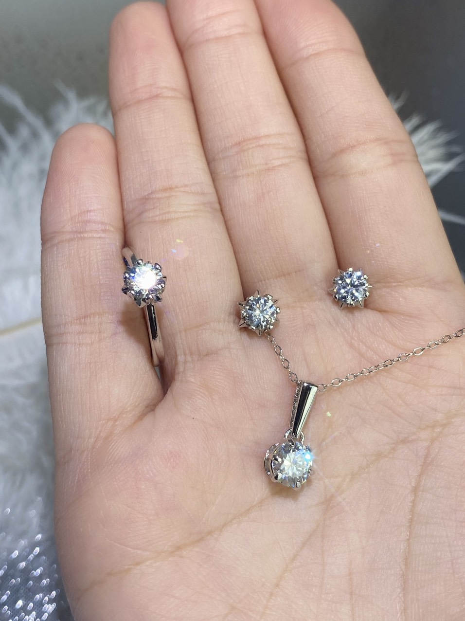 Dây cổ Bạc 925 xi Kim viên chủ Kim Cương nhân tạo Moissanite hạt 1.0carat (6.5mm) -  N10.928