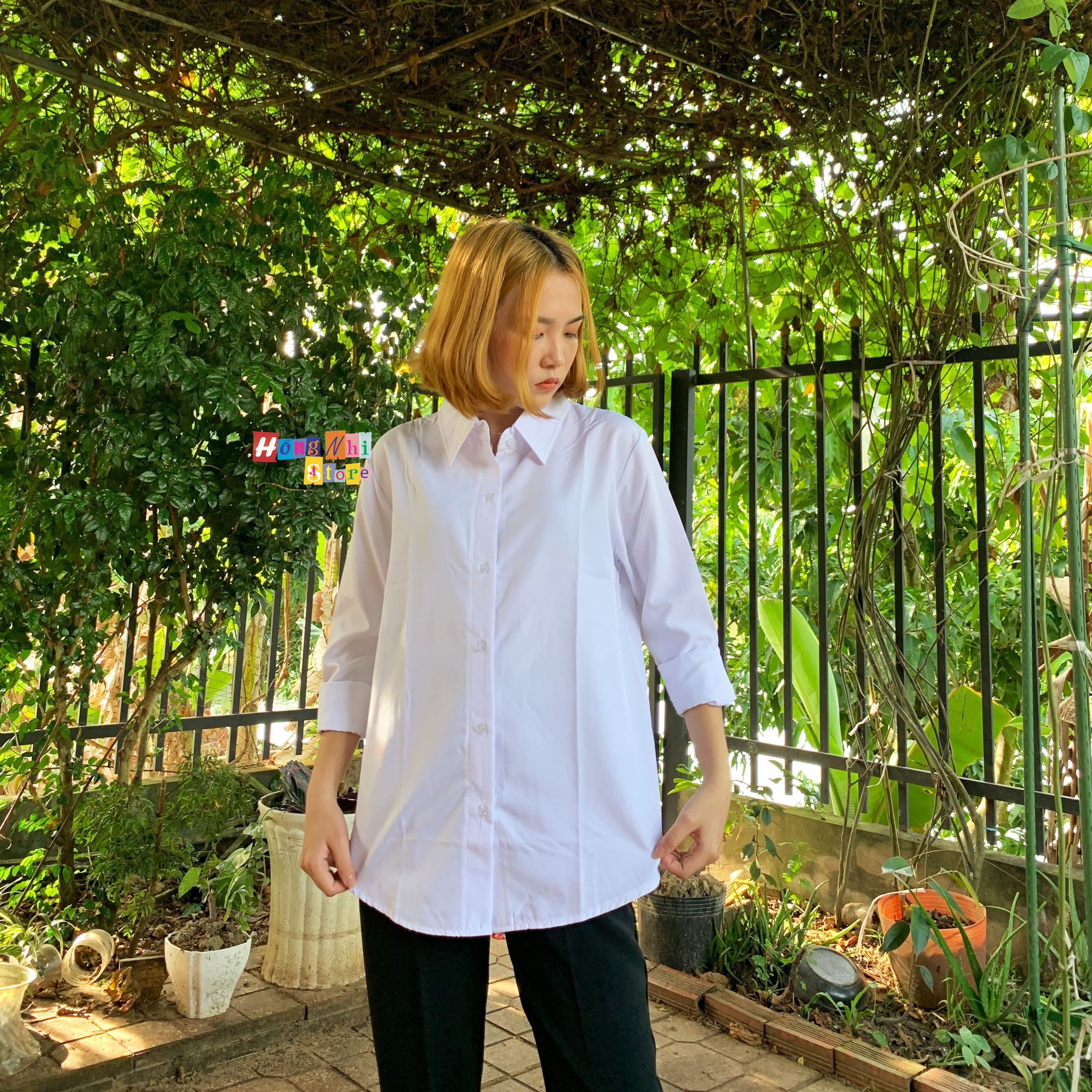 Sơ Mi Trơn Dáng Rộng Basic Unisex Tay Dài Màu Trắng - MM