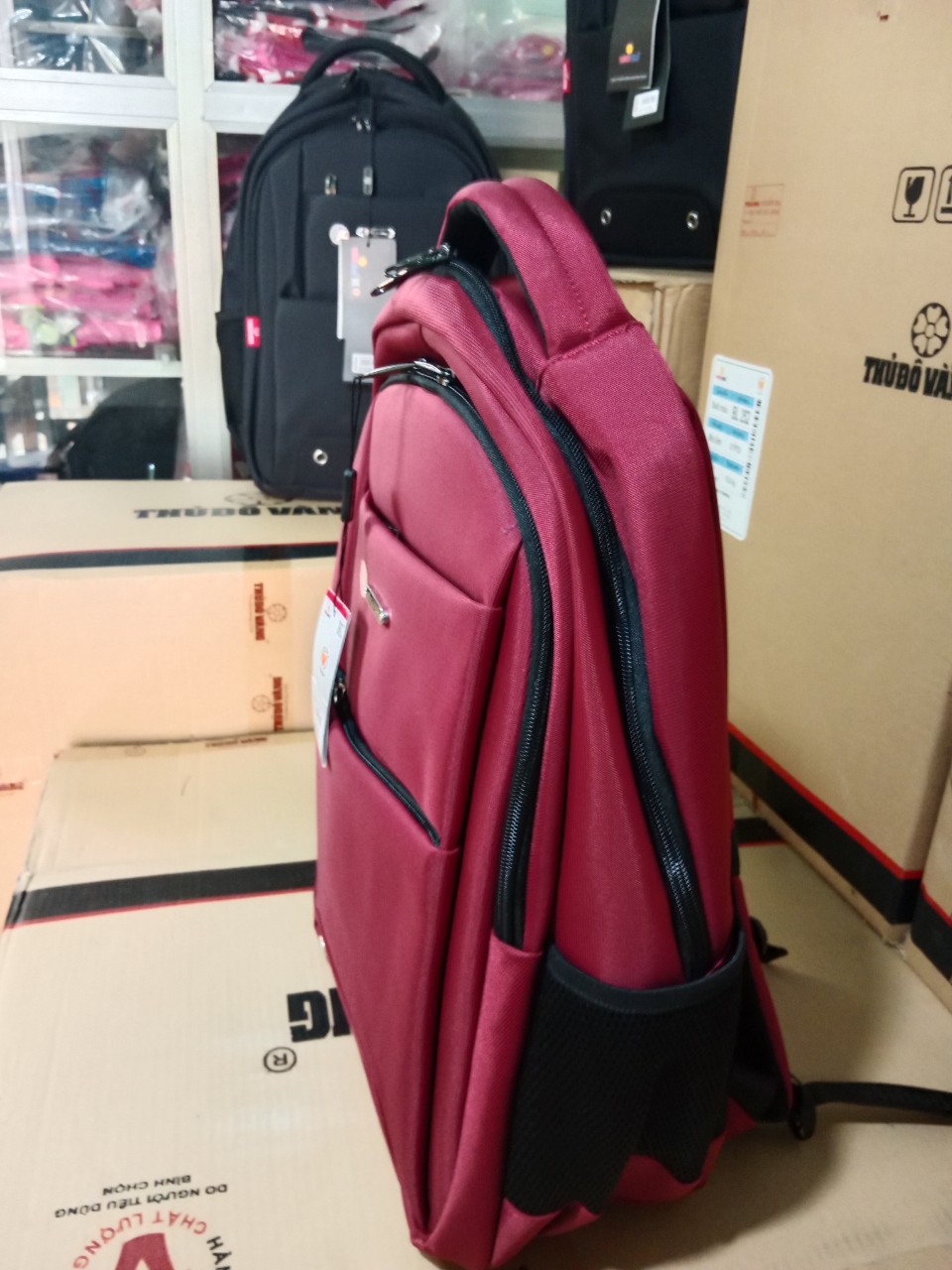 252Đỏ THỦ ĐÔ VÀNG 252 Balo Nam Nữ size to/size trung Đi Làm, Đi Học, Đi Du Lịch bảo vệ Laptop 16 BL257, 17inch BL252,