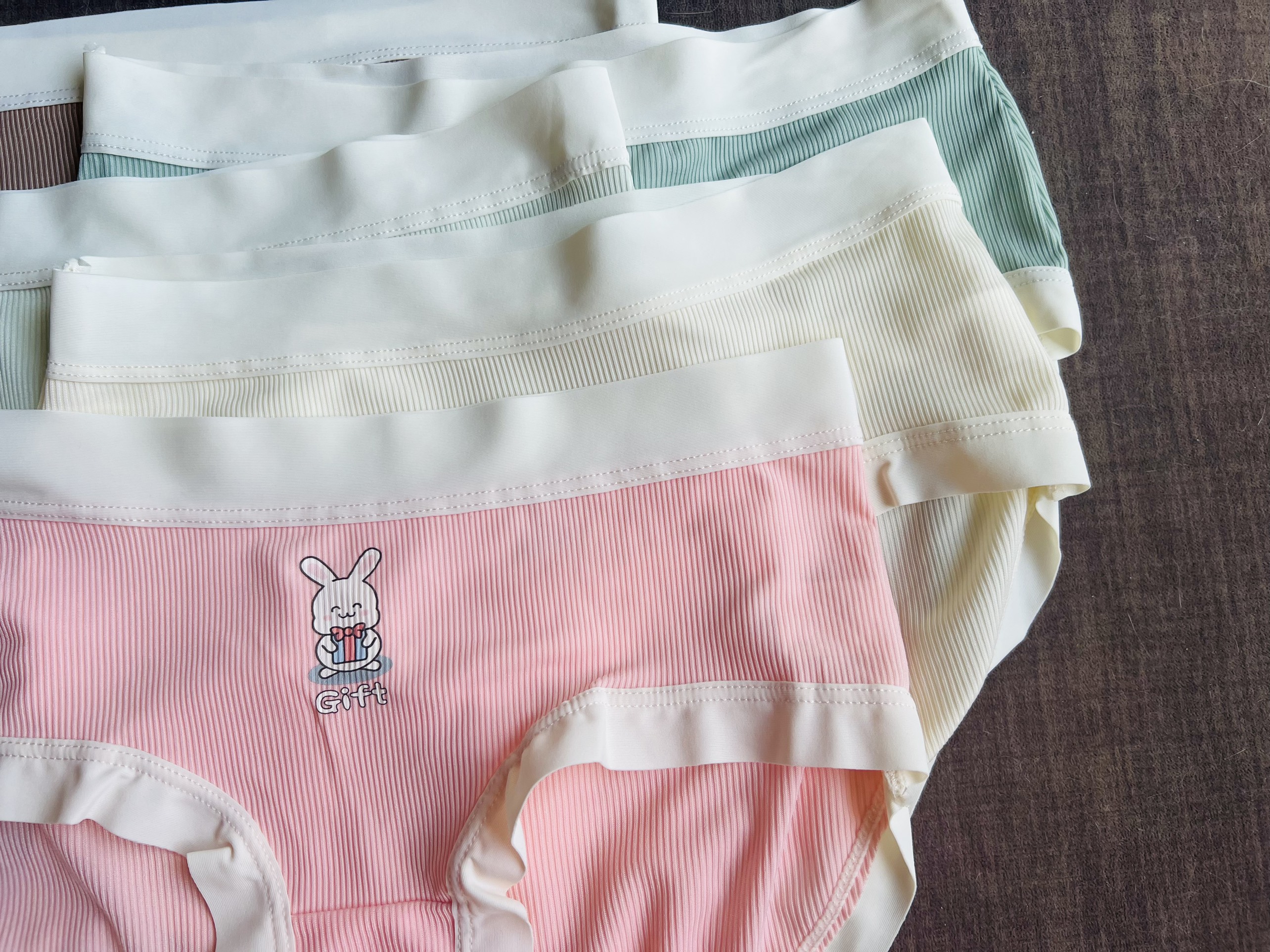 QUẦN LÓT THỎ CUTE MỀM MẠI TỪ 40-60KG DÀNH CHO NỮ