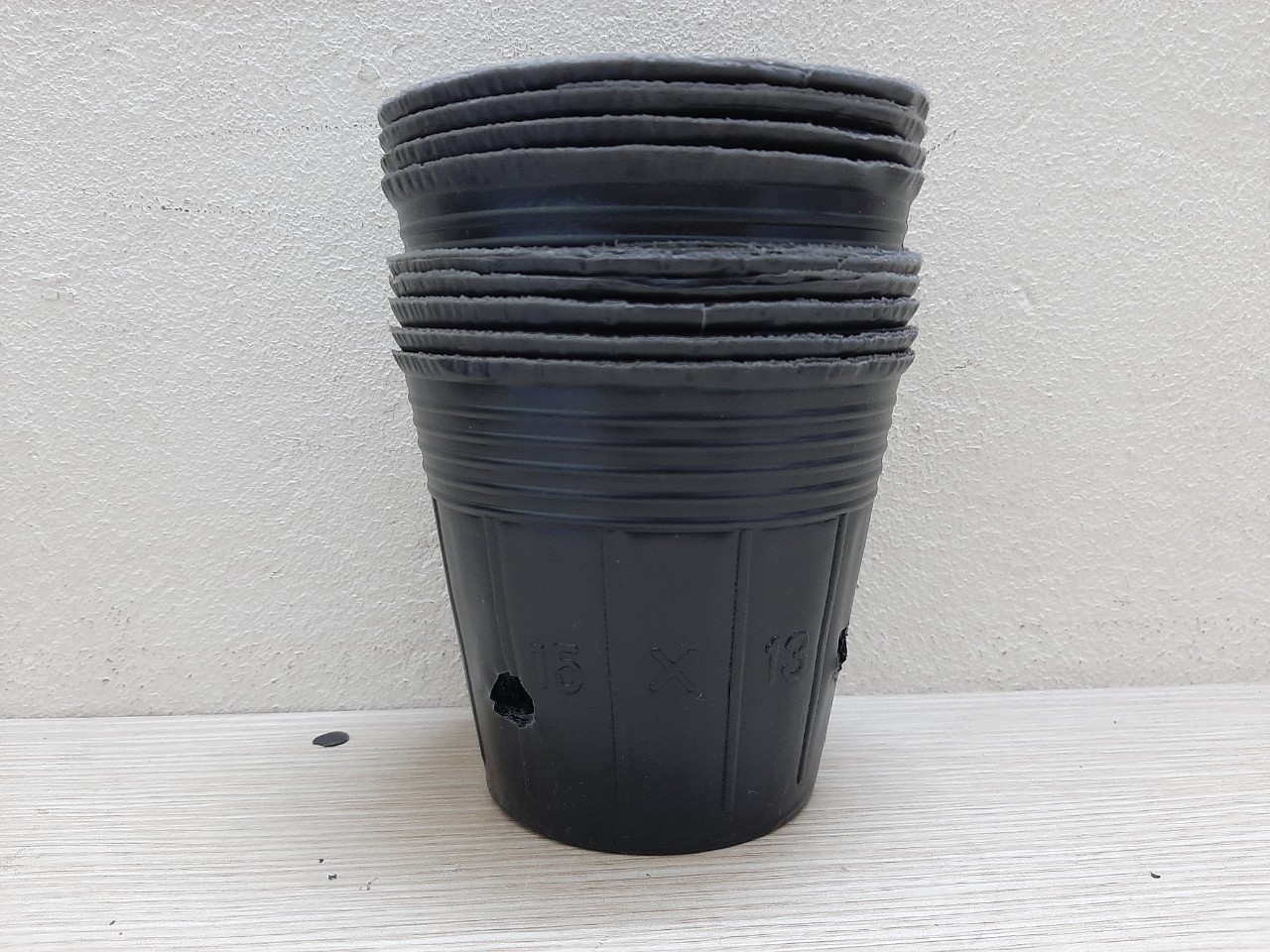 5Kg Chậu nhựa mềm ươm cây 15x13 - bịch, túi bầu ươm cây 15x13; đường kính miệng x cao: 12x10.5cm