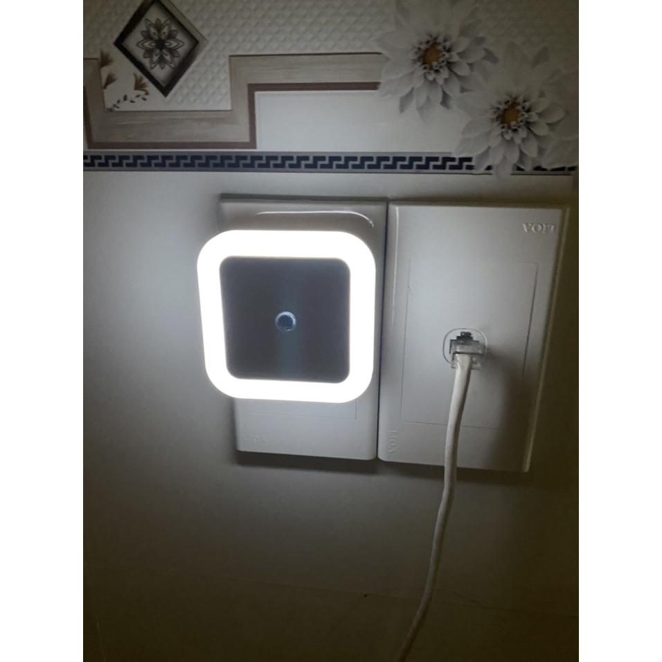 Đèn Ngủ LED Cảm Biến Thông Minh Tự Động Bật Tắt Hình Vuông