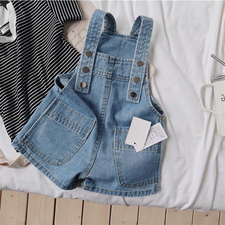 Yếm short jean ngắn 2 túi đắp cho bé Y598