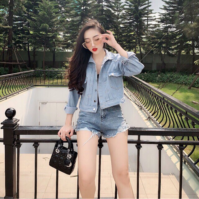 Áo khoác jeans nữ