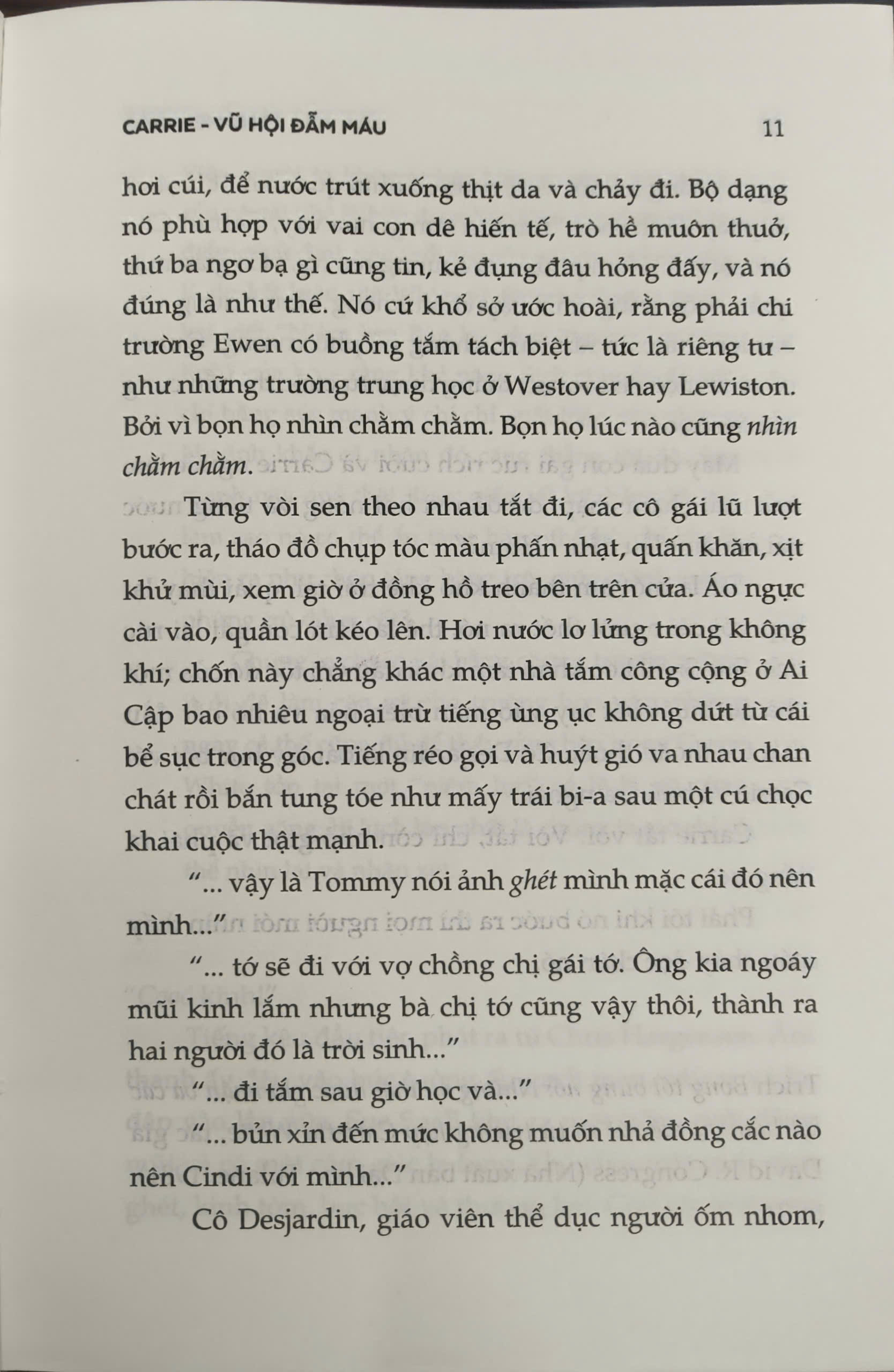 Sách - Carrie - Vũ hội đẫm máu (Stephen King) (Nhã Nam Official)