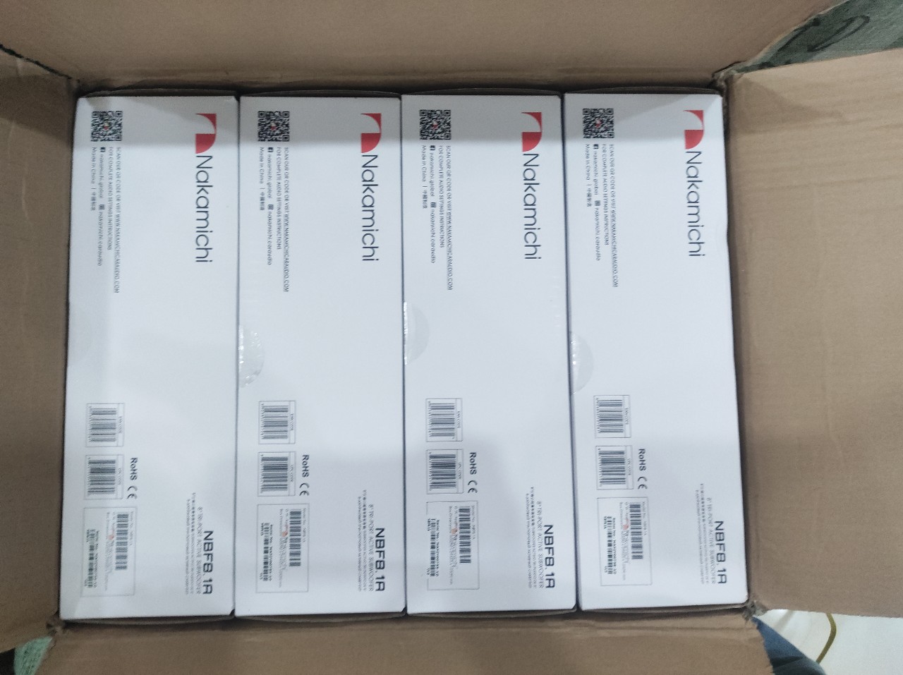 Loa Sub gầm ghế ô tô Nakamichi NBF8.1A -Tặng kèm bộ kít đấu sub và bộ mạch chống nhiễu âm thanh