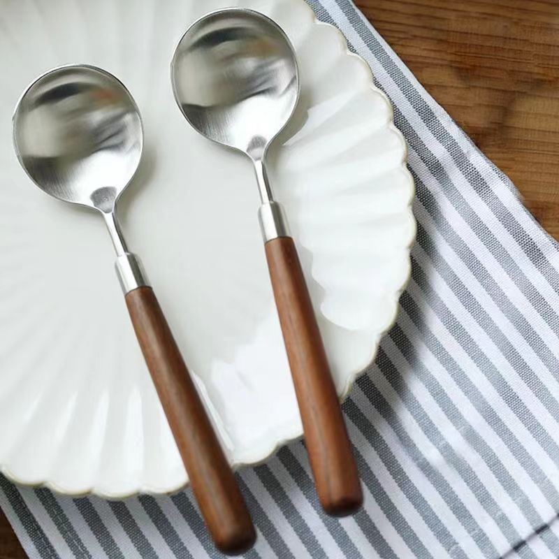Muỗng thìa chất liệu thép không gỉ cán tròn phù hợp ăn cơm, súp, mì, tráng miệng thiết kế thời trang