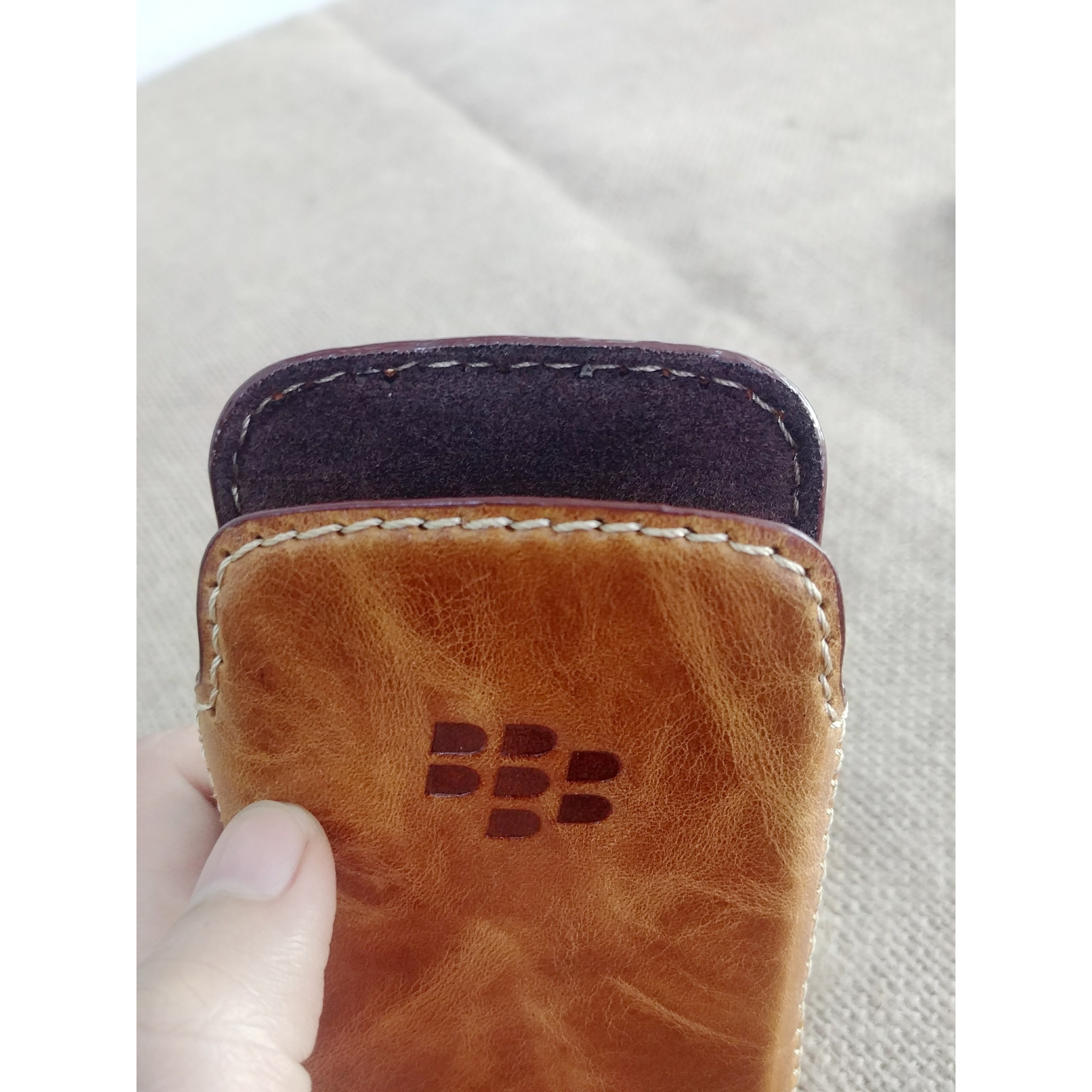 Bao Da Rút Blackberry Bold 9900 Da Bò Thật - Bao Da Bold 9900 Cầm Tay Hàng Nhập Khẩu
