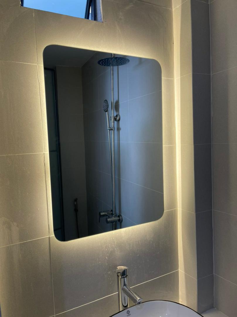 Gương led cảm ứng treo tường, gương nhà tắm phòng tắm, gương đèn led hậu kích thước 40x60cm
