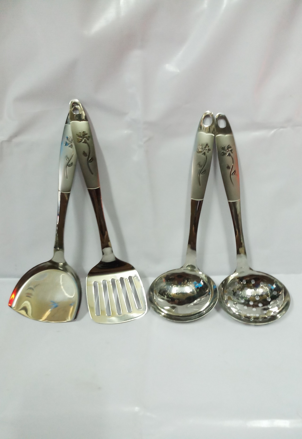 COMBO 1 VÁ MÚC CANH+1 VÁ LỔ VỚT TRỨNG+1 SẠN LẬT+1 SẠN LẬT RÃNH. INOX CAO CẤP.