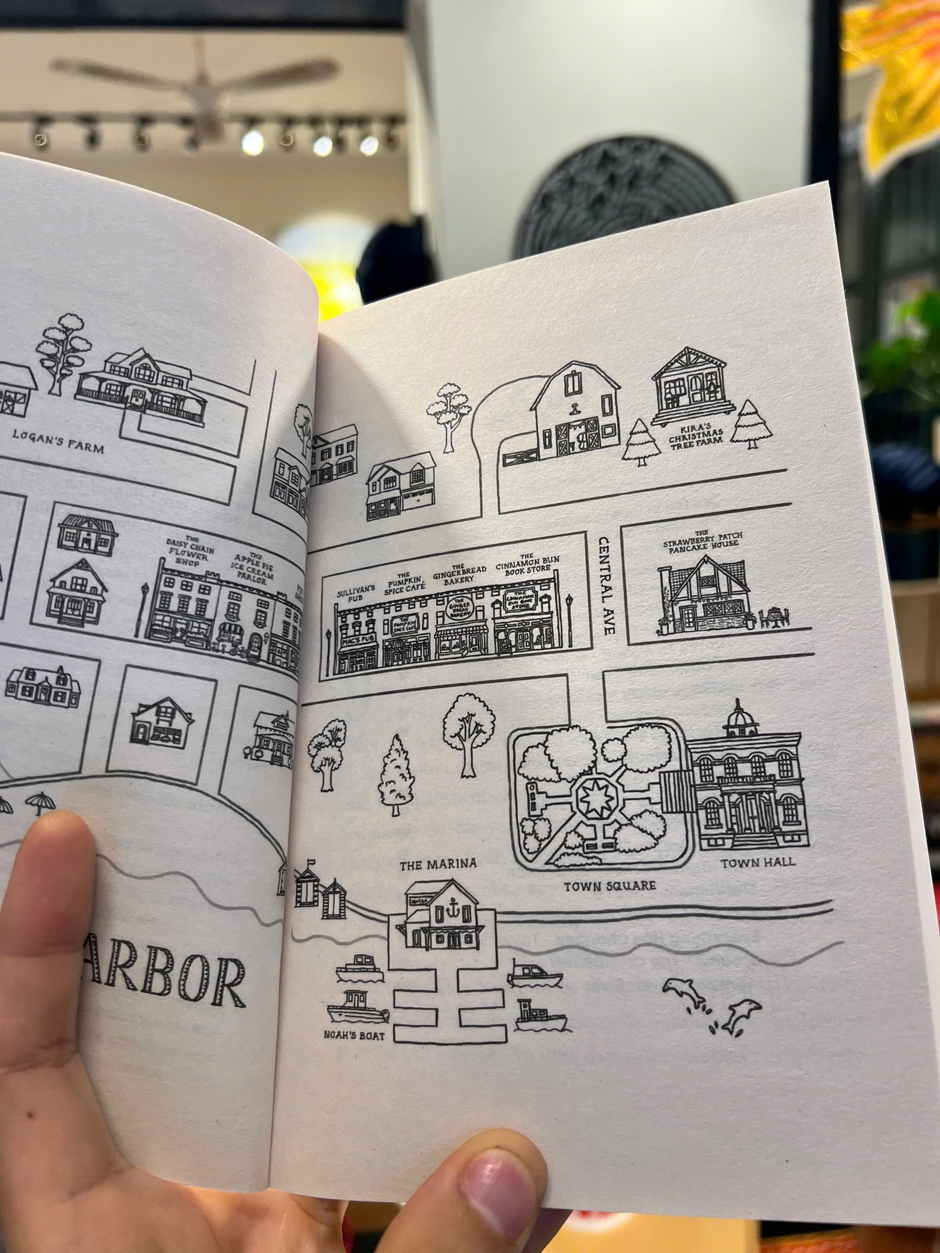 Sách - The Pumpkin Spice Café by Laurie Gilmore | Fiction / Romance / Sách ngoại văn lãng mạn