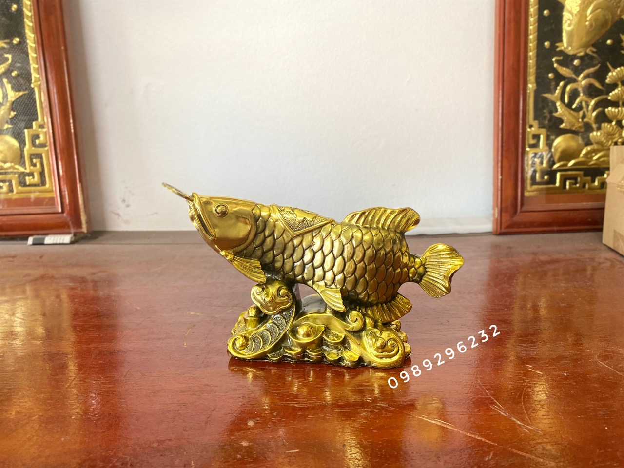 Tượng cá rồng ngậm tiền bằng đồng vàng , cá kim long