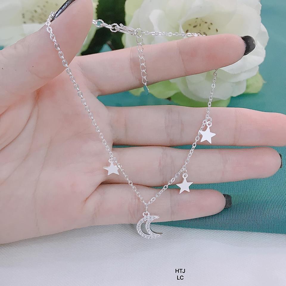 Lắc chân nữ xinh xắn, lắc chân bạc ta gắn trăng sao -