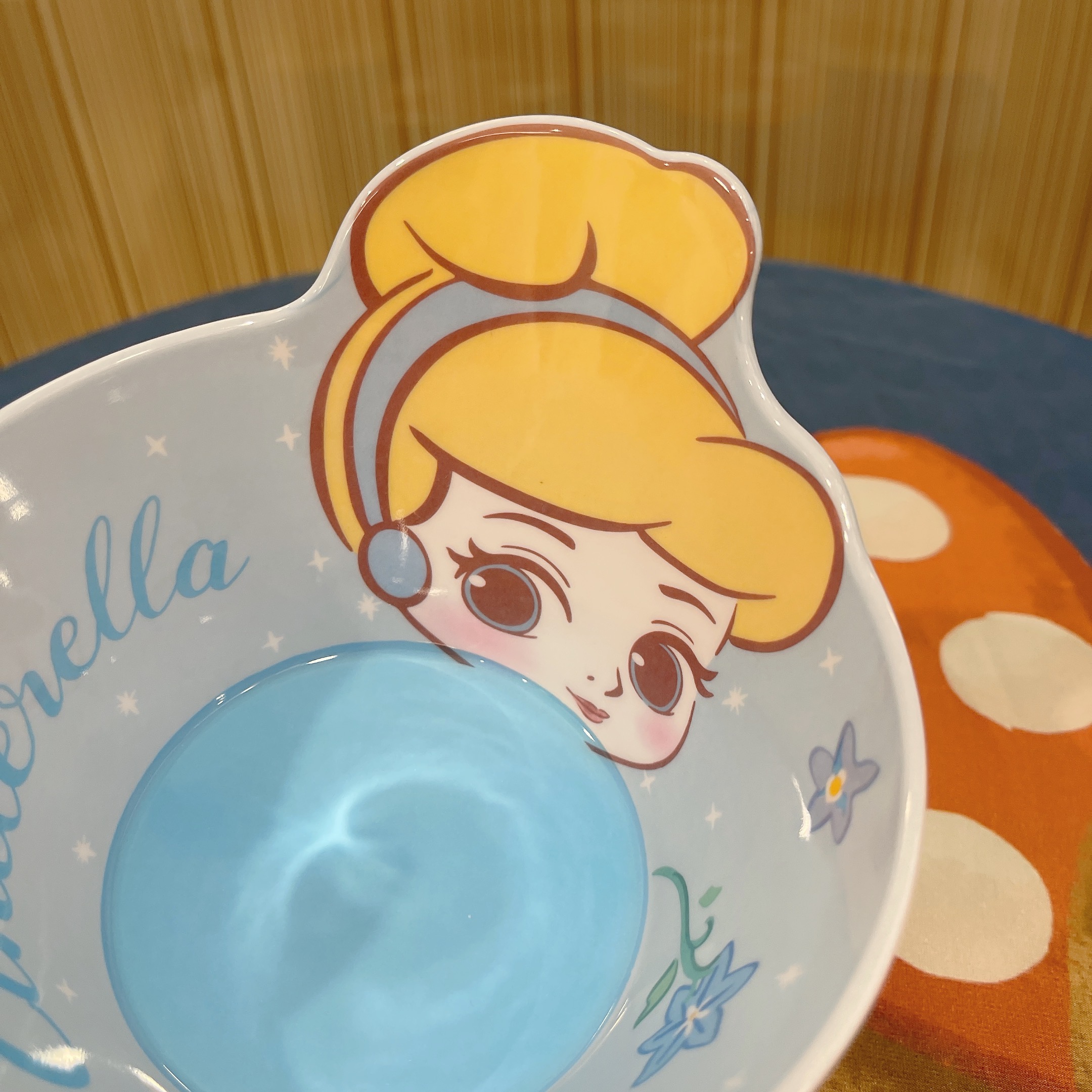 Chén ăn tô nhựa melamine hình công chúa Cinderella lọ lem Disney nổi 3D cho trẻ em bé gái - CHENCIN