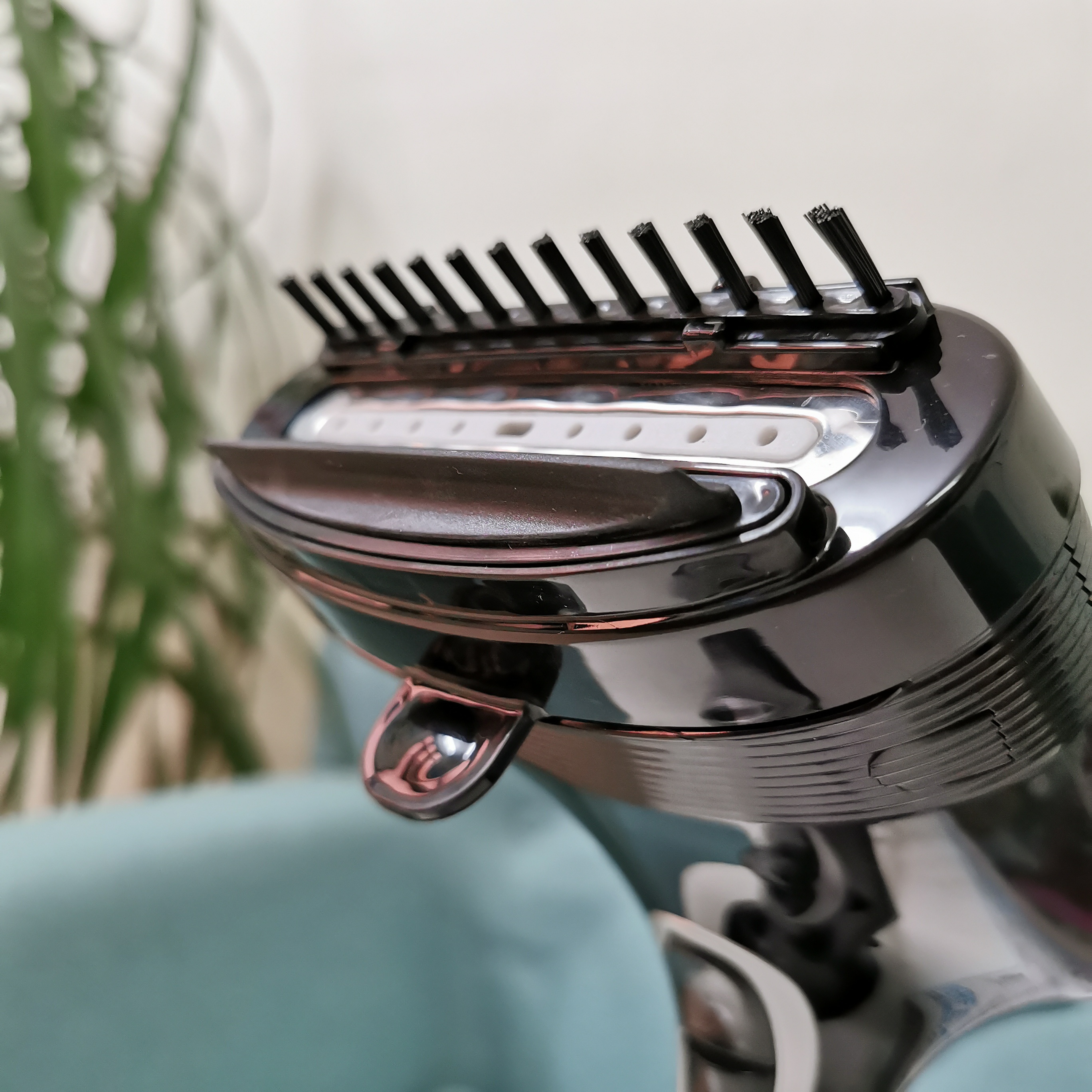Bàn là hơi nước cầm tay Homedics PS-HH50 Turbo - hàng chính hãng