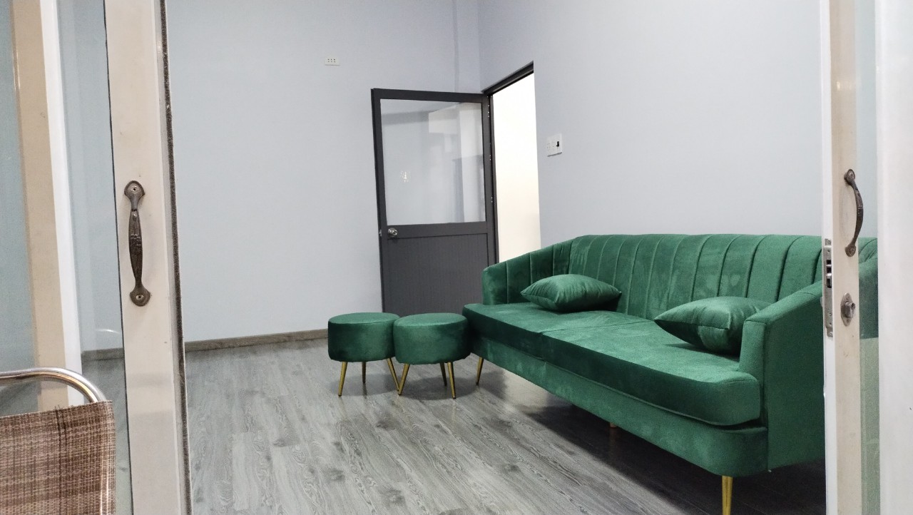 Bộ sofa băng dài Juno Sofa 2m2 và 2 đôn tròn cùng màu