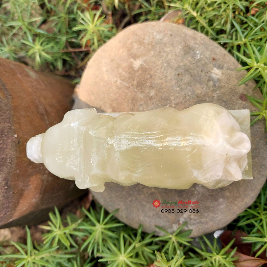 Tượng lợn đá 12 con giáp phong thủy đá ngọc Pakistan 10cm đá Non Nước