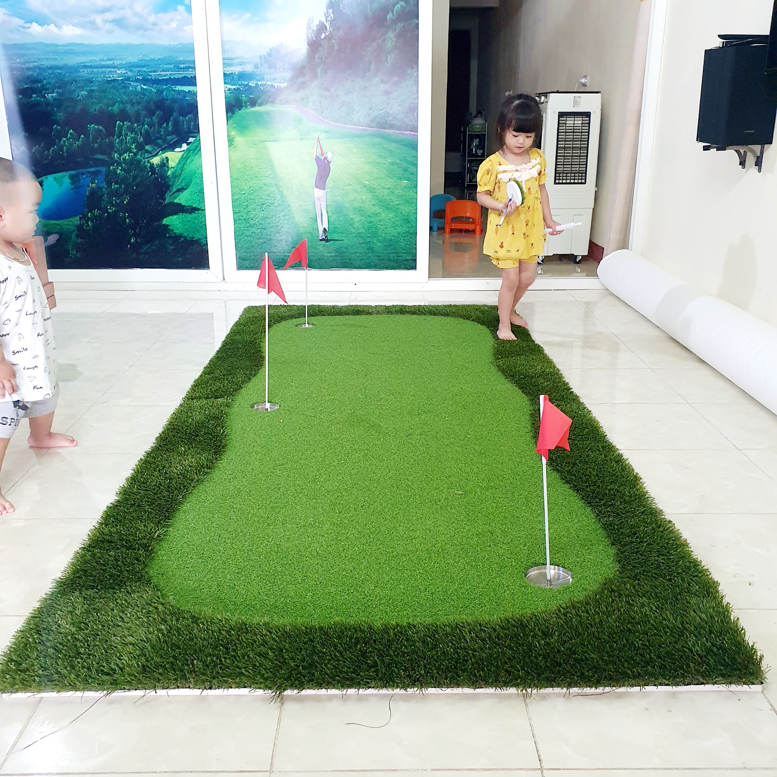 Bộ Thảm tập Putting Golf , Dày 3cm: Kèm 3 lỗ cờ inox, Cao cấp, Bền bỉ, Đàn hồi tốt.