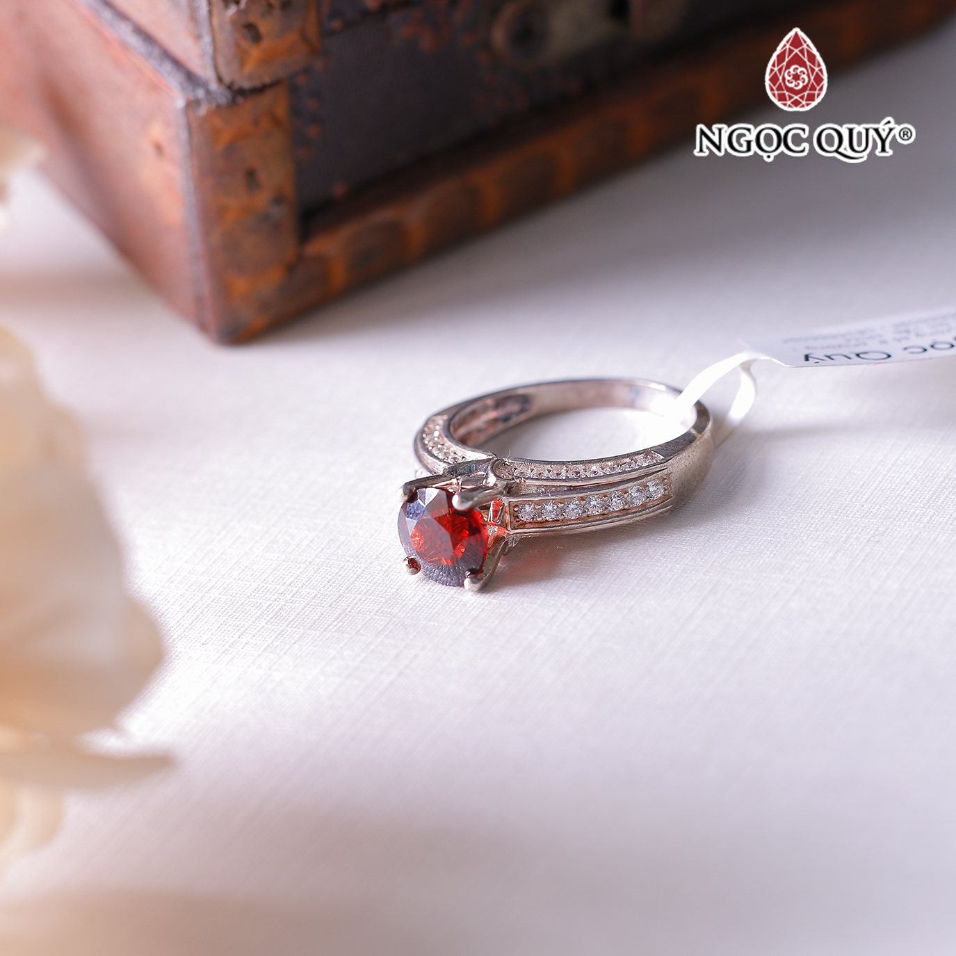 Nhẫn bạc nữ đá garnet ngọc hồng lựu đường kính 18 mm mệnh hỏa. thổ - Ngọc Quý Gemstones