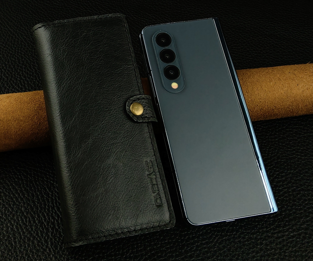 Bao da cho điện thoại Galaxy Z Fold4 có quai cài da bò thật