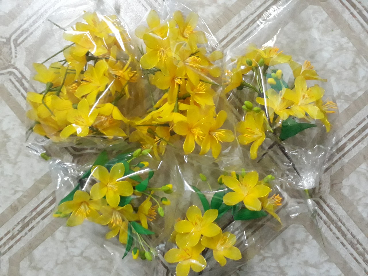 Combo 10 bông hoa mai thủ công, handmade bằng vải voan