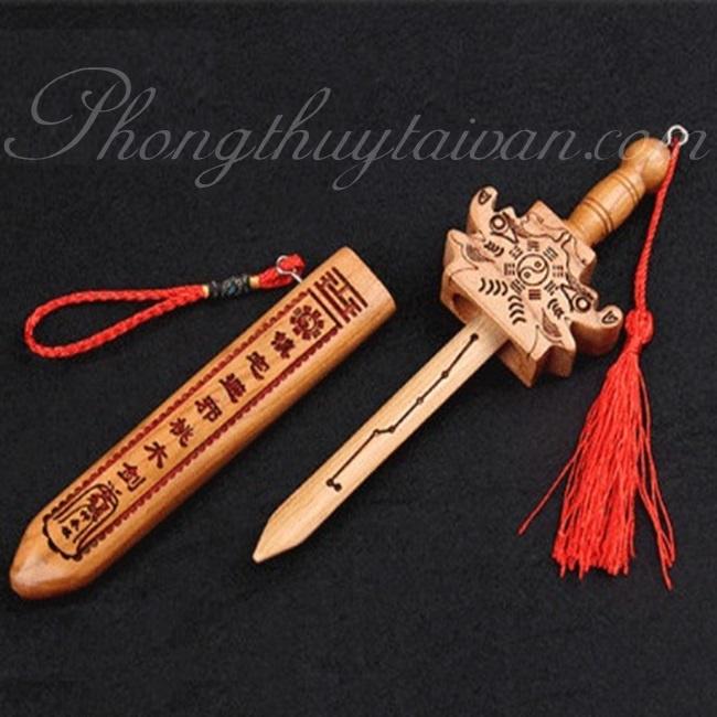 Thanh Kiế m Gỗ Đào( có vỏ, dây treo)dài 20cm, 40cm (trấn sát, trừ tà, bình an,hoá sát ....)