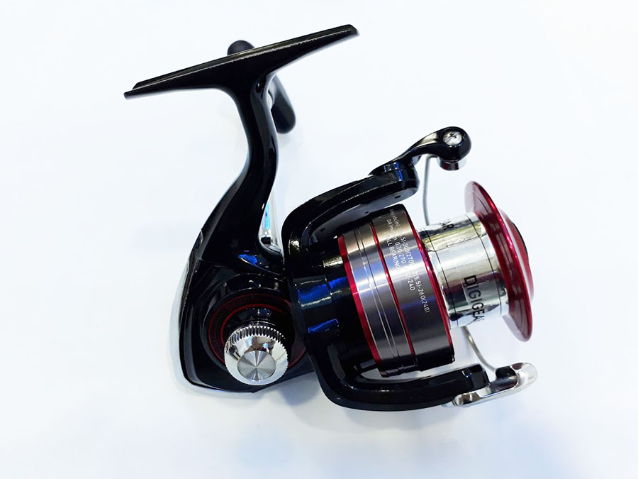 Máy Câu Cá Daiwa MG S