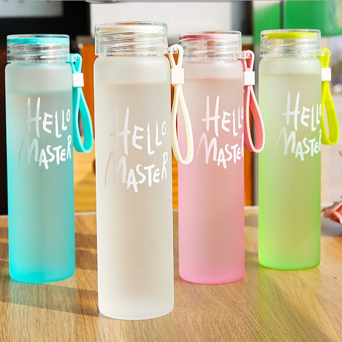 Bình Nước Thủy Tinh Dây Xách Hello Master 480ml - Trắng