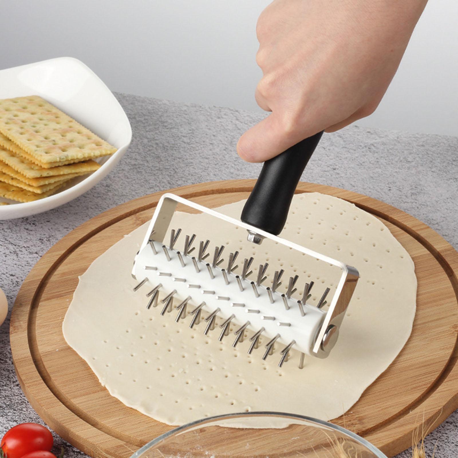 Pizza Roller Pin Wheel hole puncher Pizza Wheel for Cookie Kitchen Gadgets