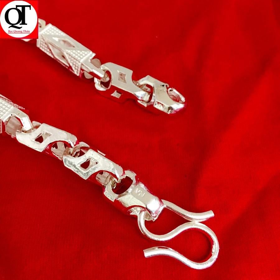 Vòng tay nam Bạc Quang Thản kiểu lắc mềm mắt tròn độ dài từ 18-20cm chất liệu bạc ta không xi mạ.