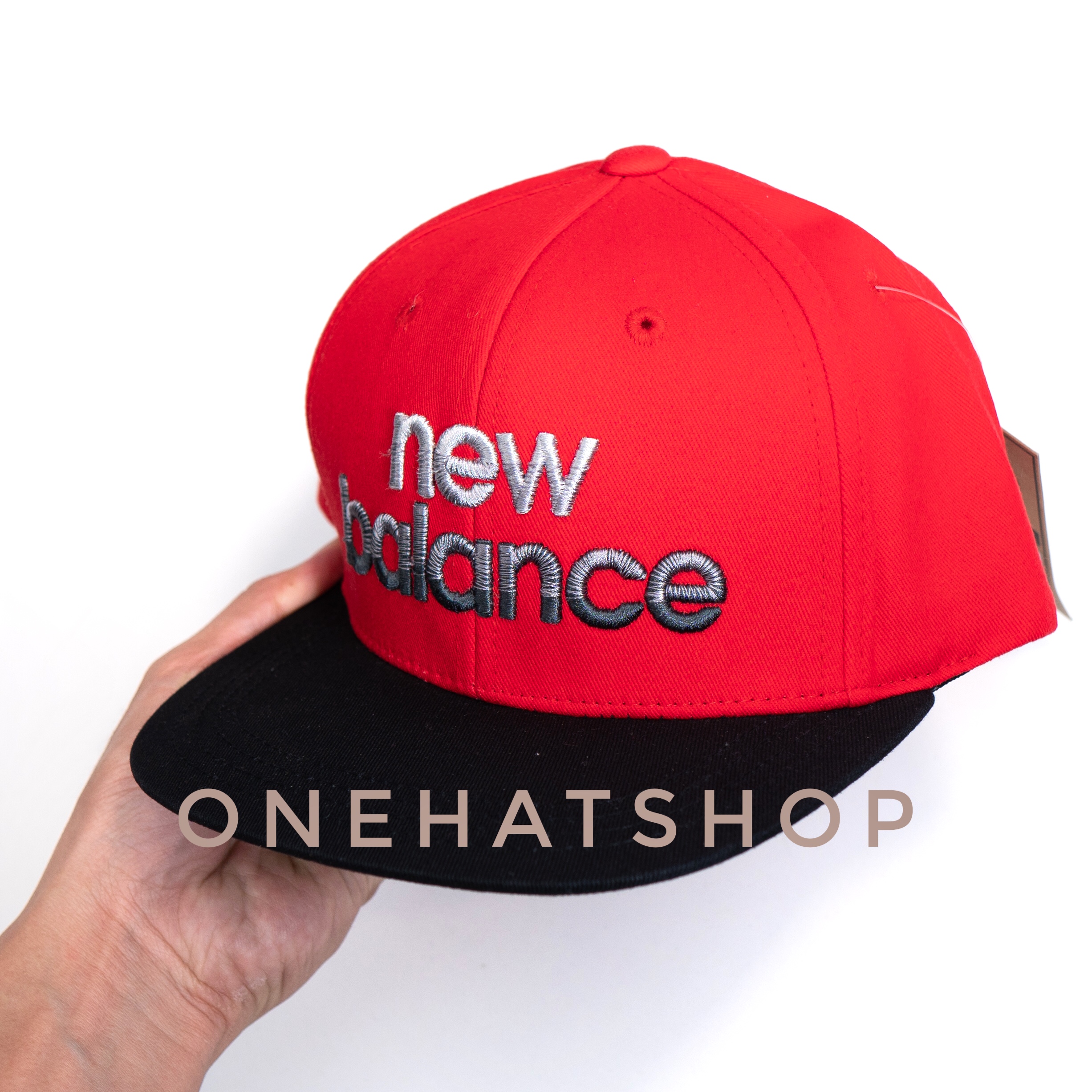 Nón snapback vành thẳng NB vải đỏ cho bé từ 3 tuổi đến 6 tuổi xịn