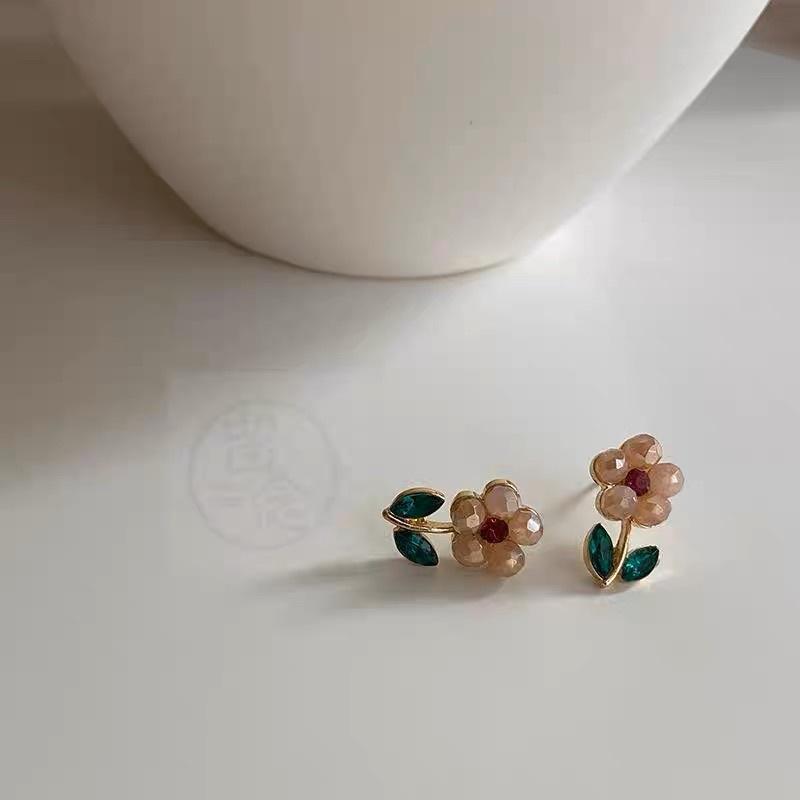 Hoa tai bông hoa nhí xinh 5 cánh - Arora boutique