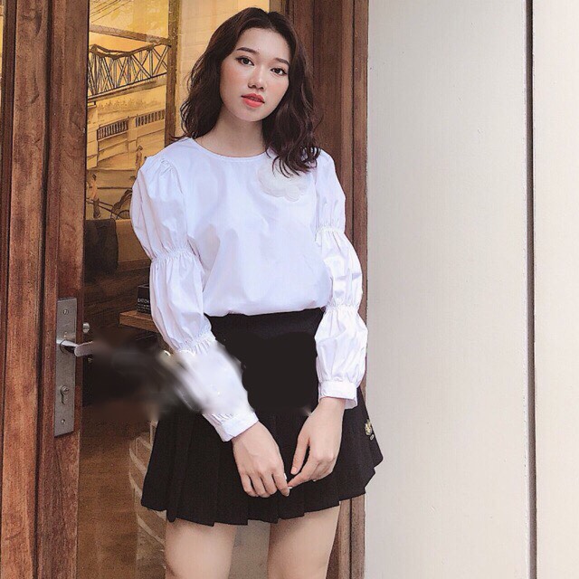 Áo sơ mi trắng cách điệu tay bồng tiểu thư