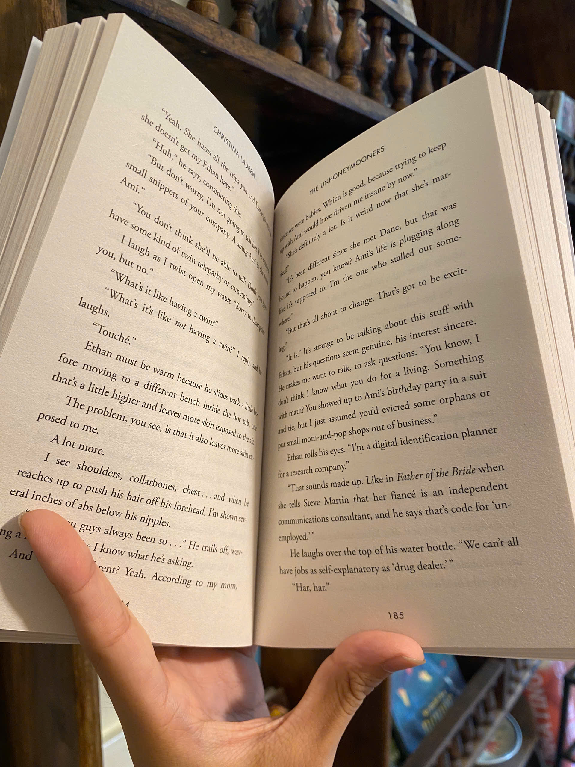 Sách - The Unhoneymooners: Hilarious Romantic Comedy by Christina Lauren / Contemporary Fiction / Ngoại văn Nhập khẩu