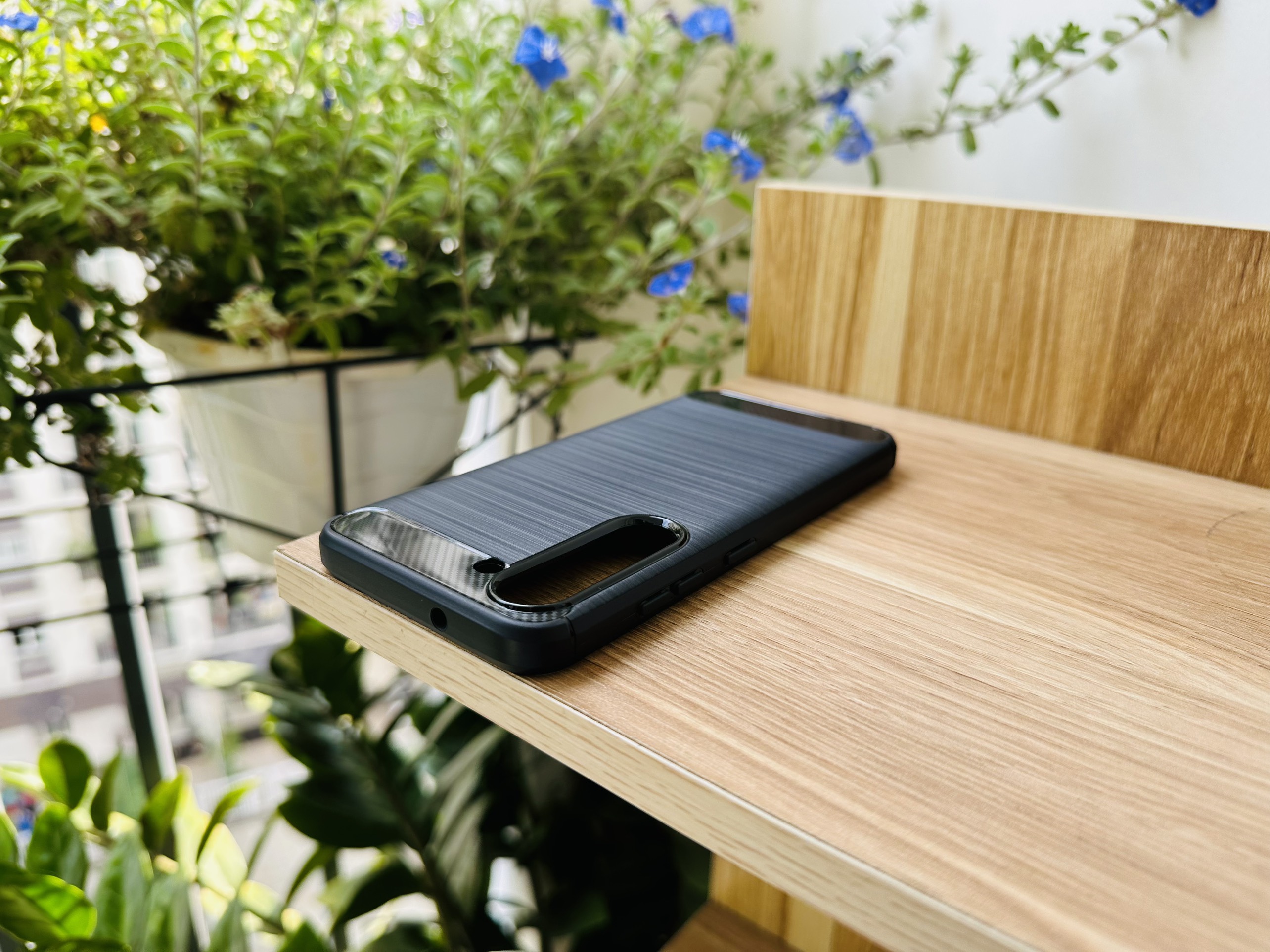 Ốp lưng dành cho Galaxy S23 Likgus armor chống sốc- Hàng chính hãng