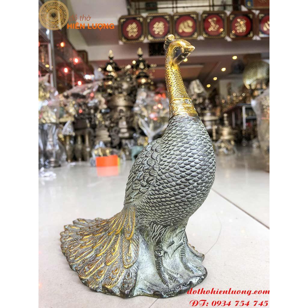 Tượng Công Xòe Đuôi Phong Thủy