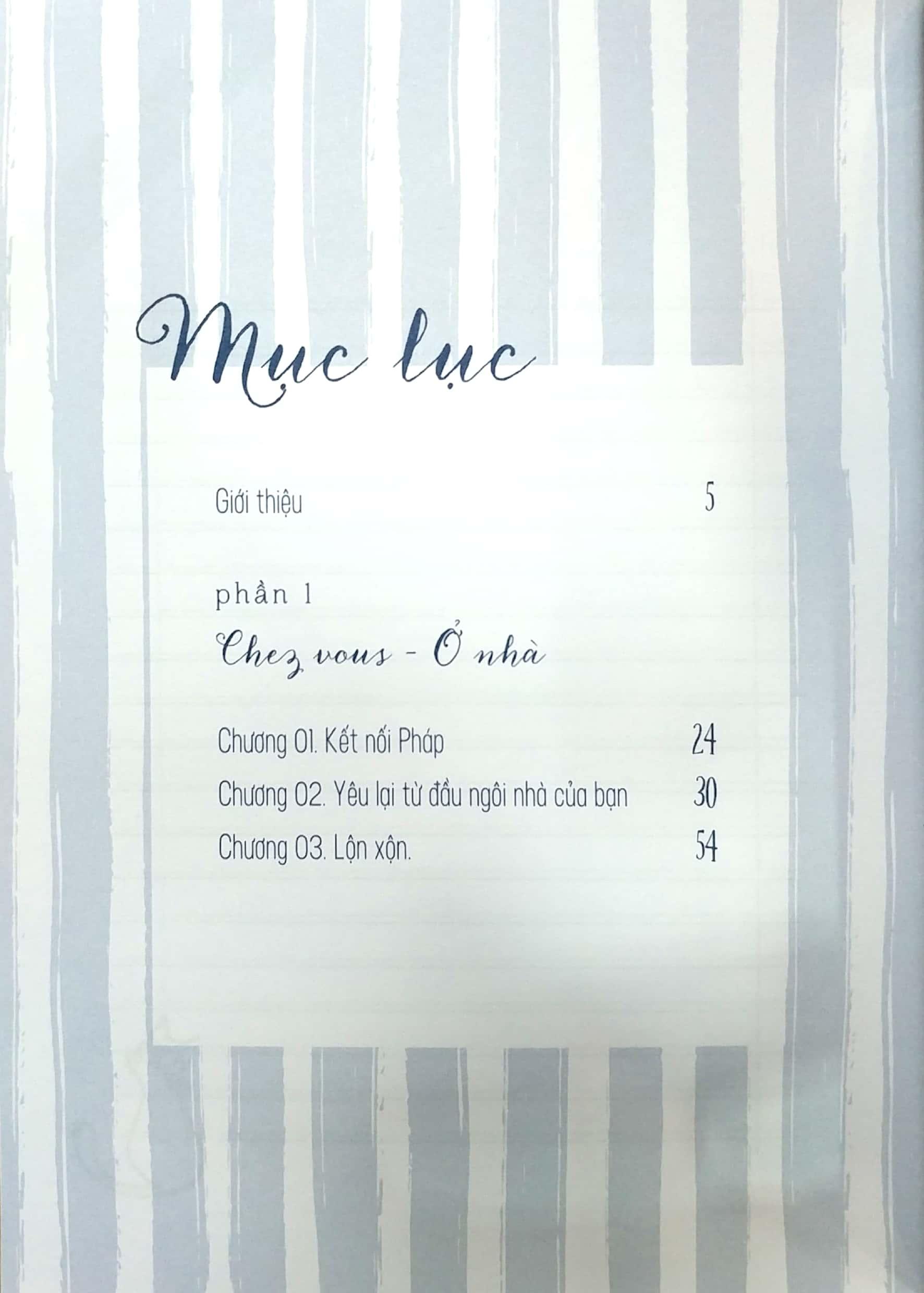 At Home With Madame Chic - Thanh Lịch Từ Những Khoảnh Khắc Đời Thường