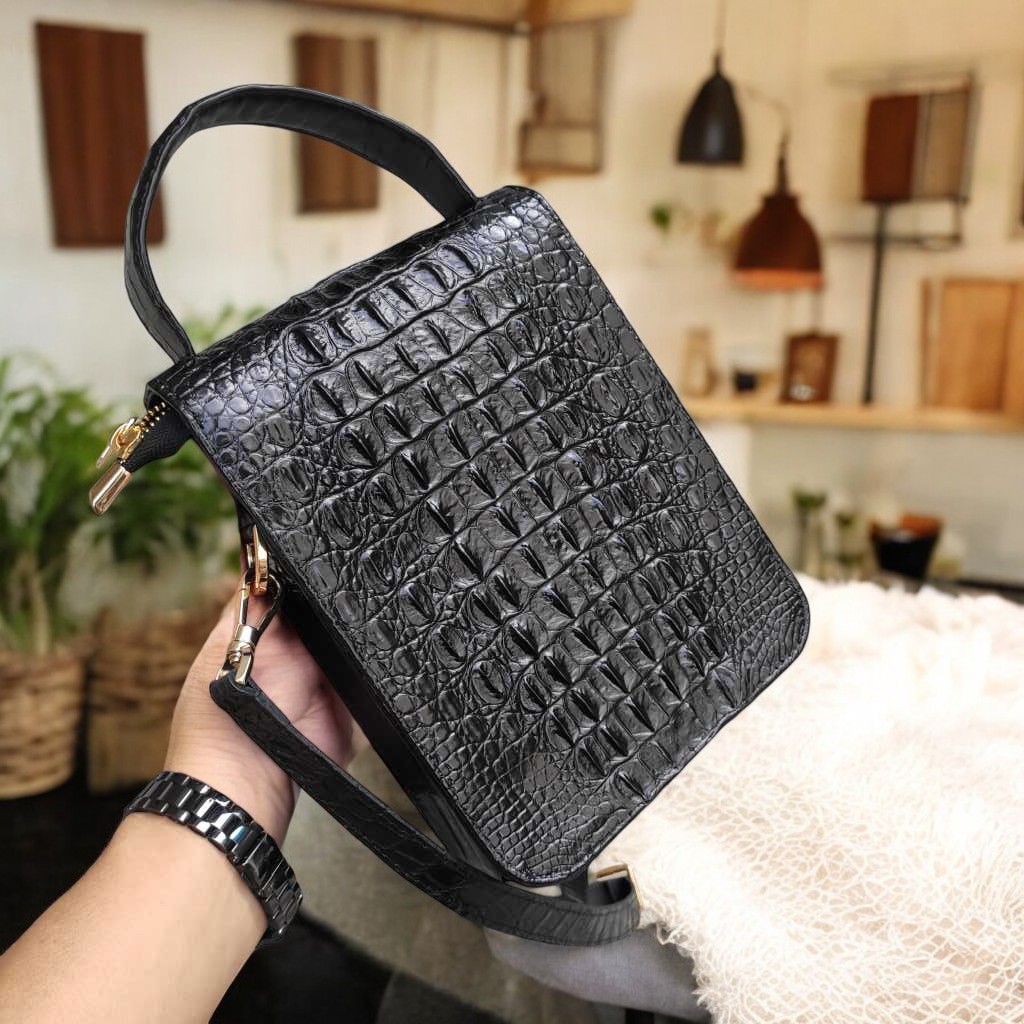 Túi chữ nhật Da cá sấu. Thiết kế đơn giản cho khách thích đổi kiểu!