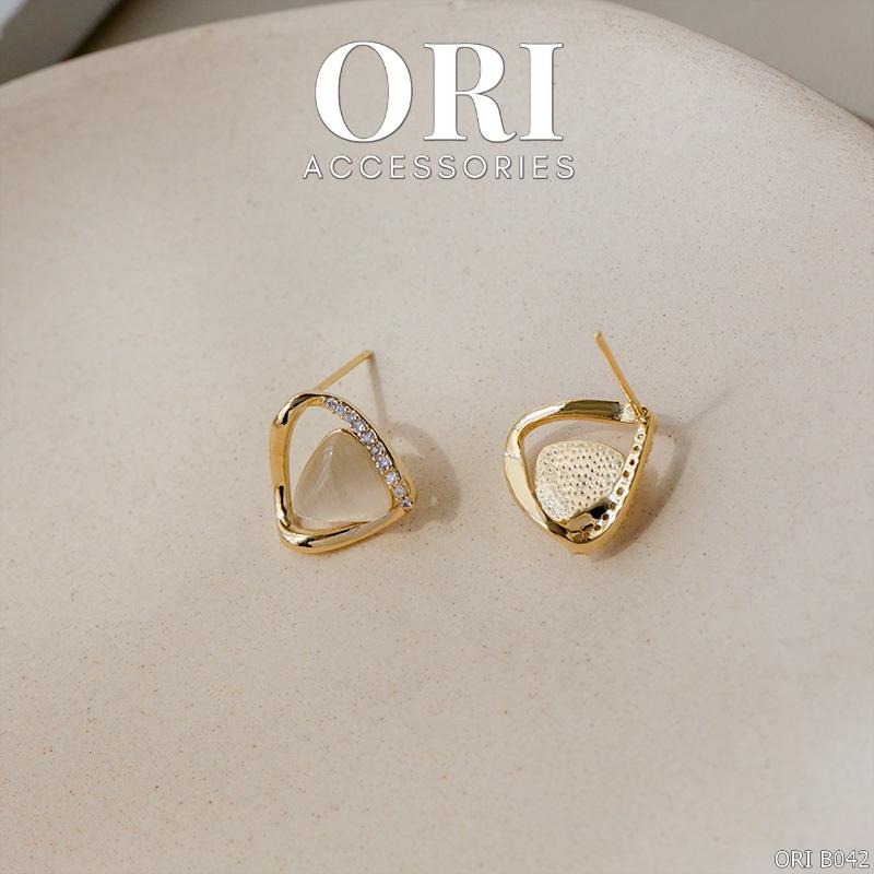 Khuyên tai nữ đính đá Giselle độc đáo thời trang ORI ACCESSORIES B042