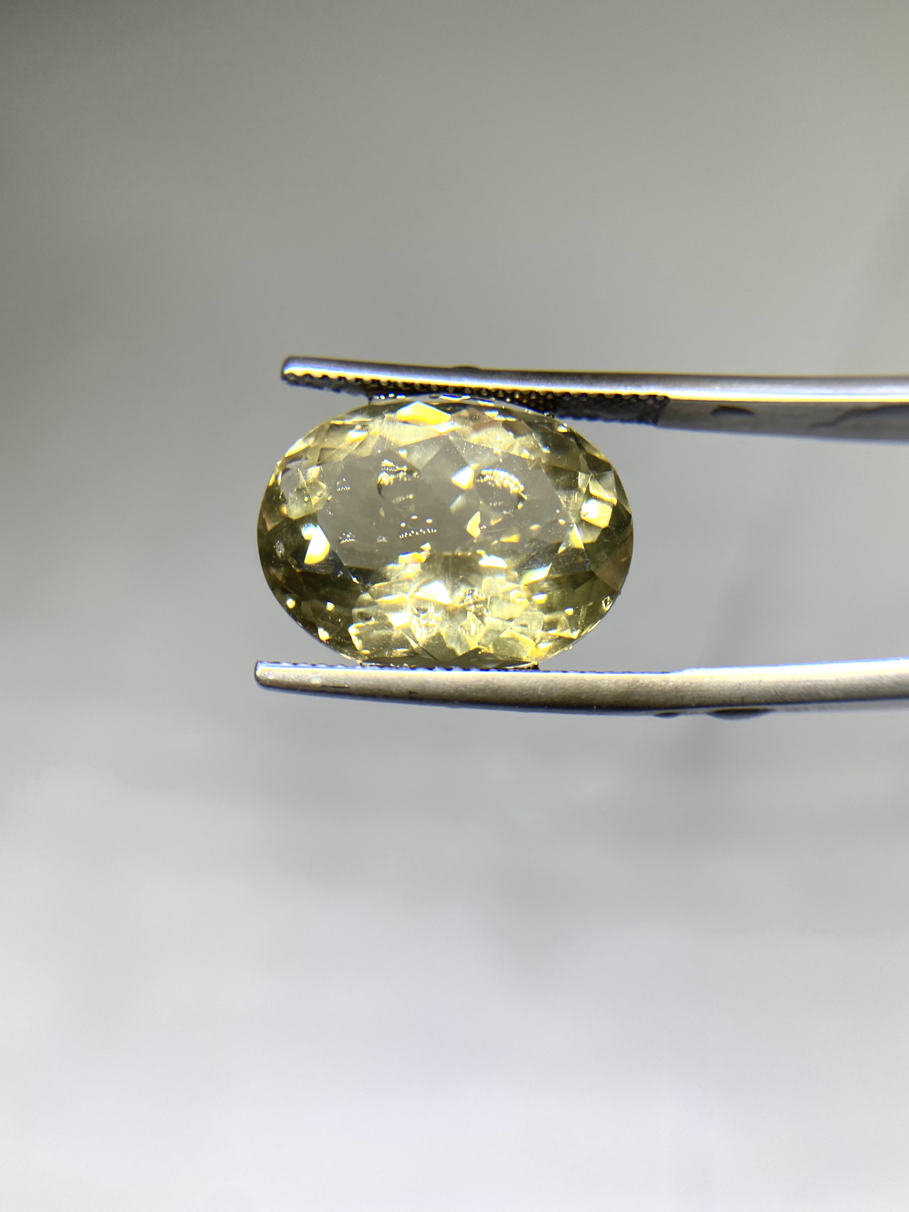 Viên thạch anh khói oval 12.9ct 35186