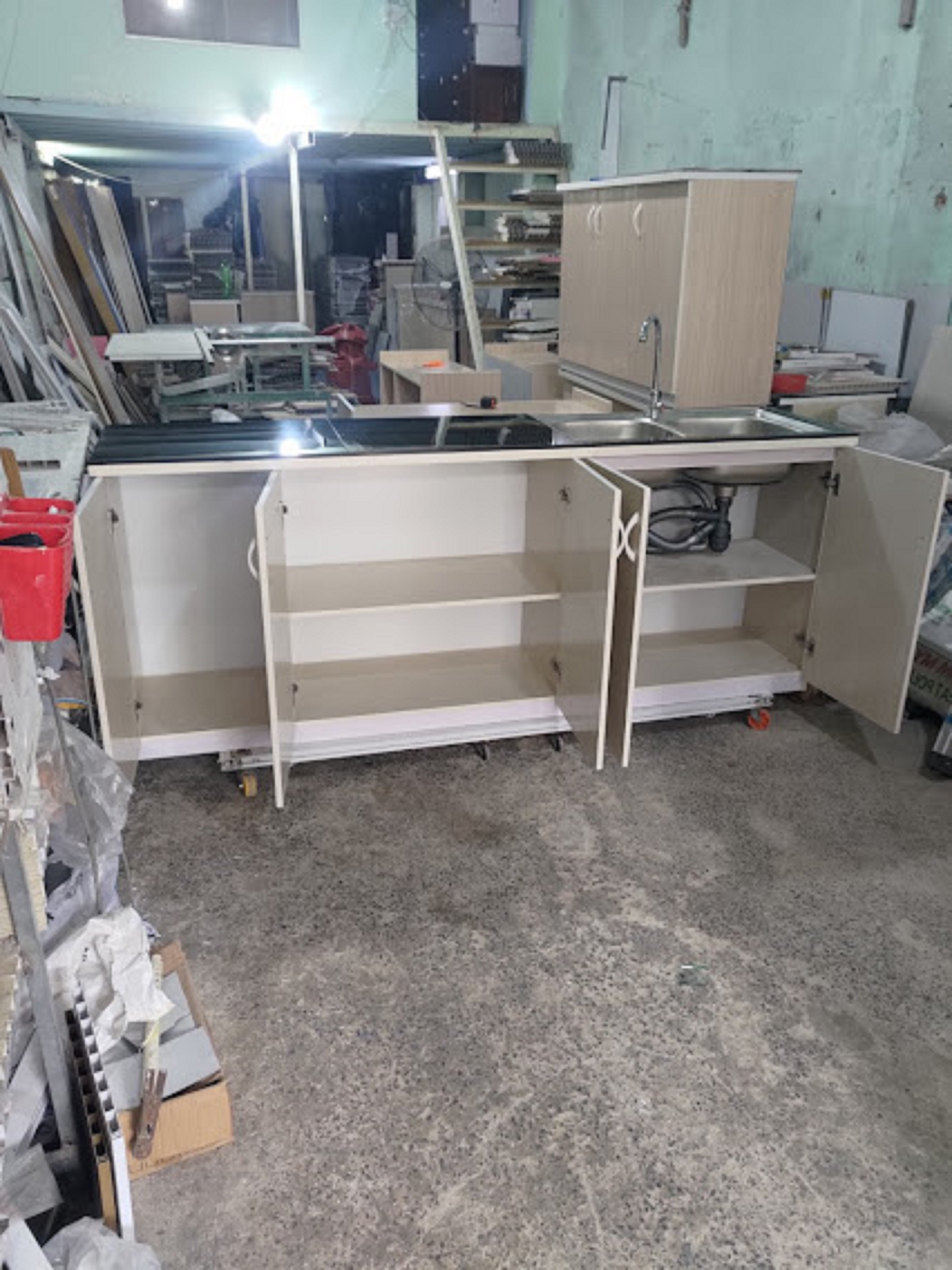 Tủ Bếp Nhựa Đài Loan Cao 81cm Ngang 2m05 Bồn Đôi Màu Trắng TB048