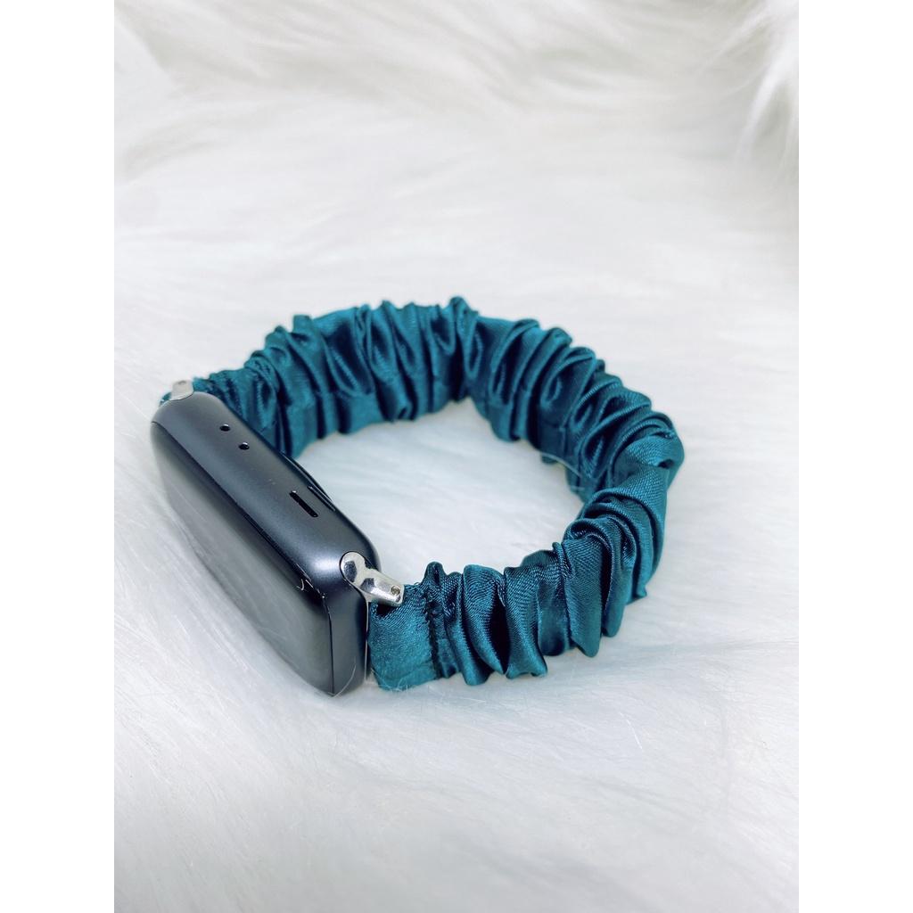 Combo dây đồng hồ apple watch và scrunchies dây cột tóc, buộc tóc vải satin lụa cao cấp xanh đậm