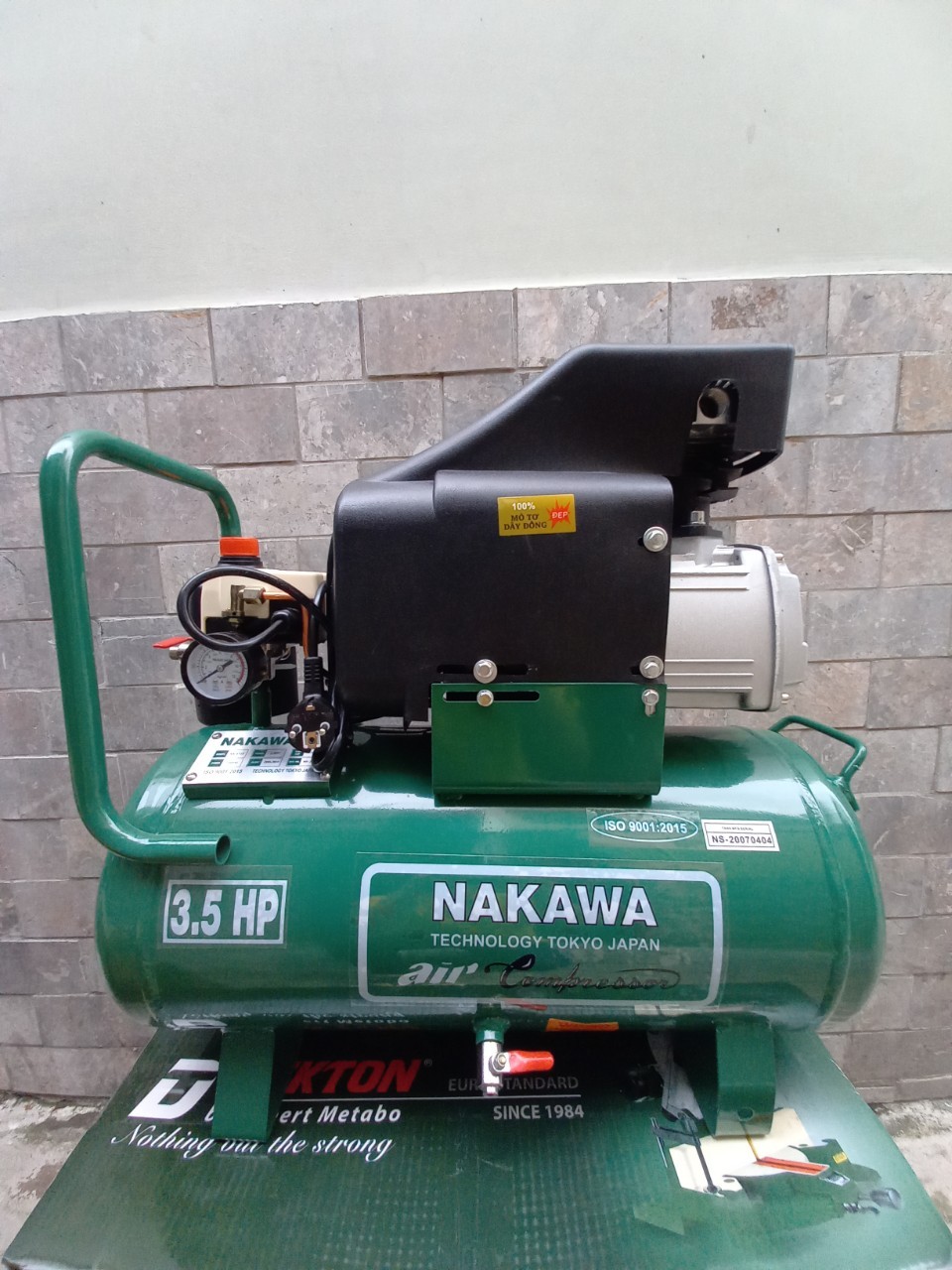 MÁY NÉN KHÍ CÓ DẦU 3.5HP 35L NAKAWA NK-4735 (PISTON 47 NẠP HƠI NHANH)- HÀNG CHÍNH HÃNG