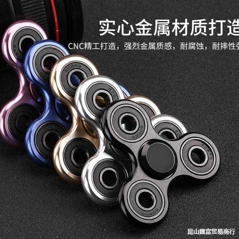 Con Quay Hand Fidget Spinner 3 Cánh Nhôm Cao Cấp