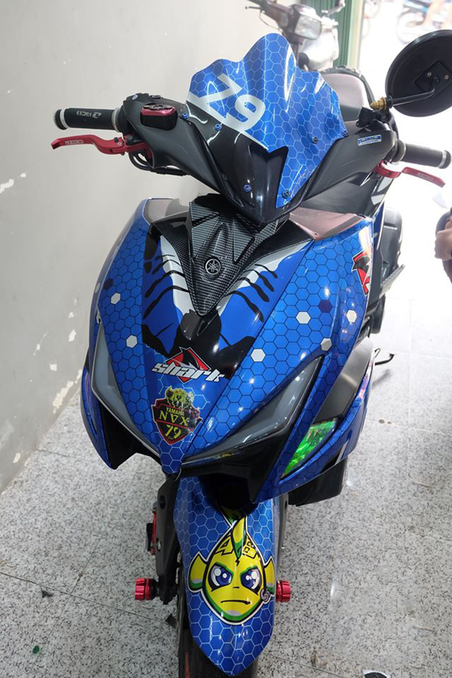 Tem trùm NVX Blue Shark