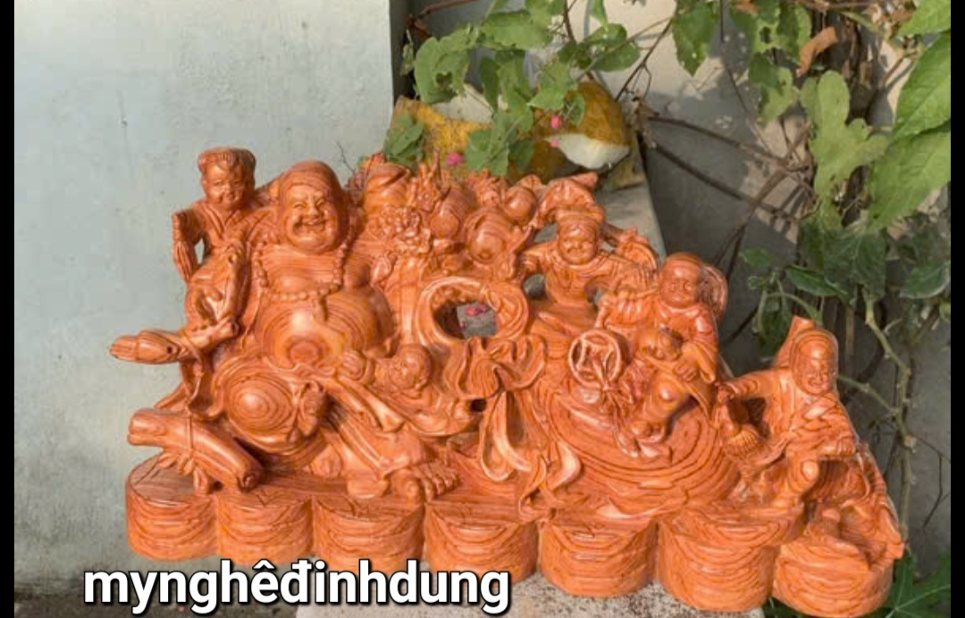 Tượng phật di lặc ngũ phúc kéo bao vàng bằng gỗ hương đá  kt 40x20x13cm