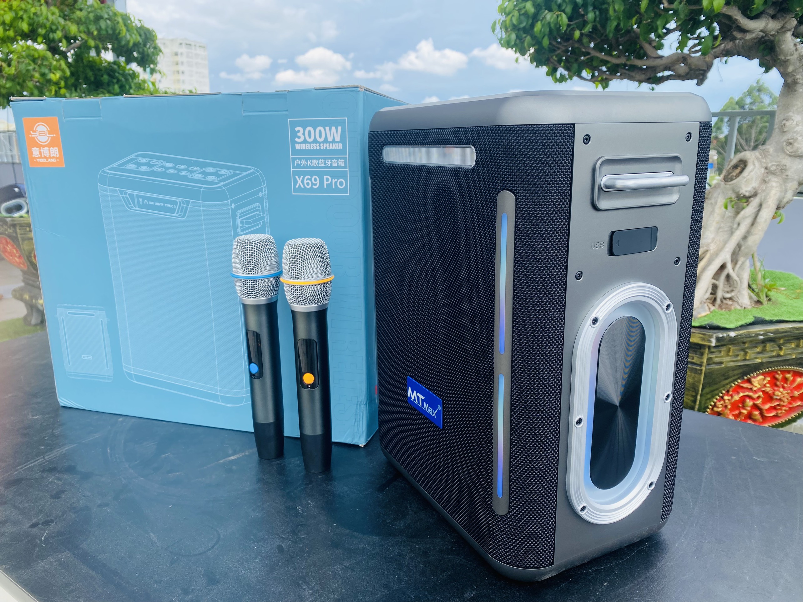 Loa Xách Tay Bluetooth 5.3 MTMAX X69 Pro, Công Suất 300W Mạnh Mẽ, Cho Âm Thanh Sống Động, Chân Thật, Tích Hợp Công Nghệ Chống Nước IPX6, DSP Cho Âm Thanh Chuẩn, Thích Hợp Giải Trí Gia Đình, Hàng Chính Hãng