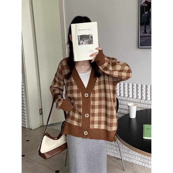 Áo Cardigan Len Chất Dày Khuy Vuông Kẻ Caro Đen Nâu
