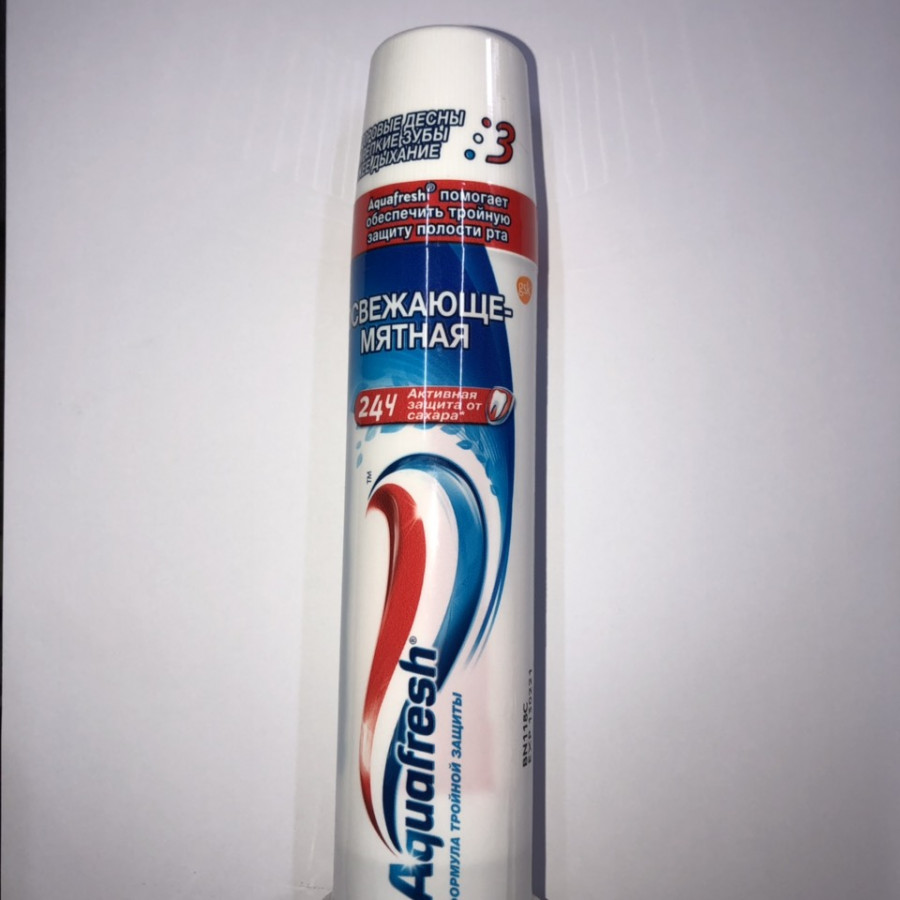 Kem đánh răng Aquafresh dạng ống -Nga (100ml)