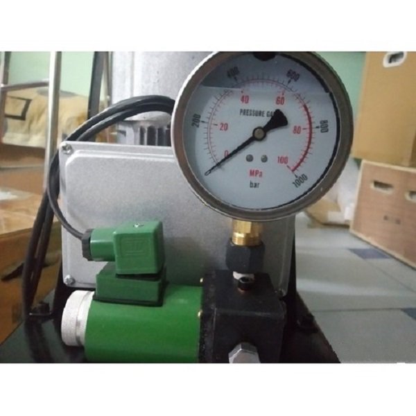 Bơm điện thủy lực 8 lít dầu HHB-630E